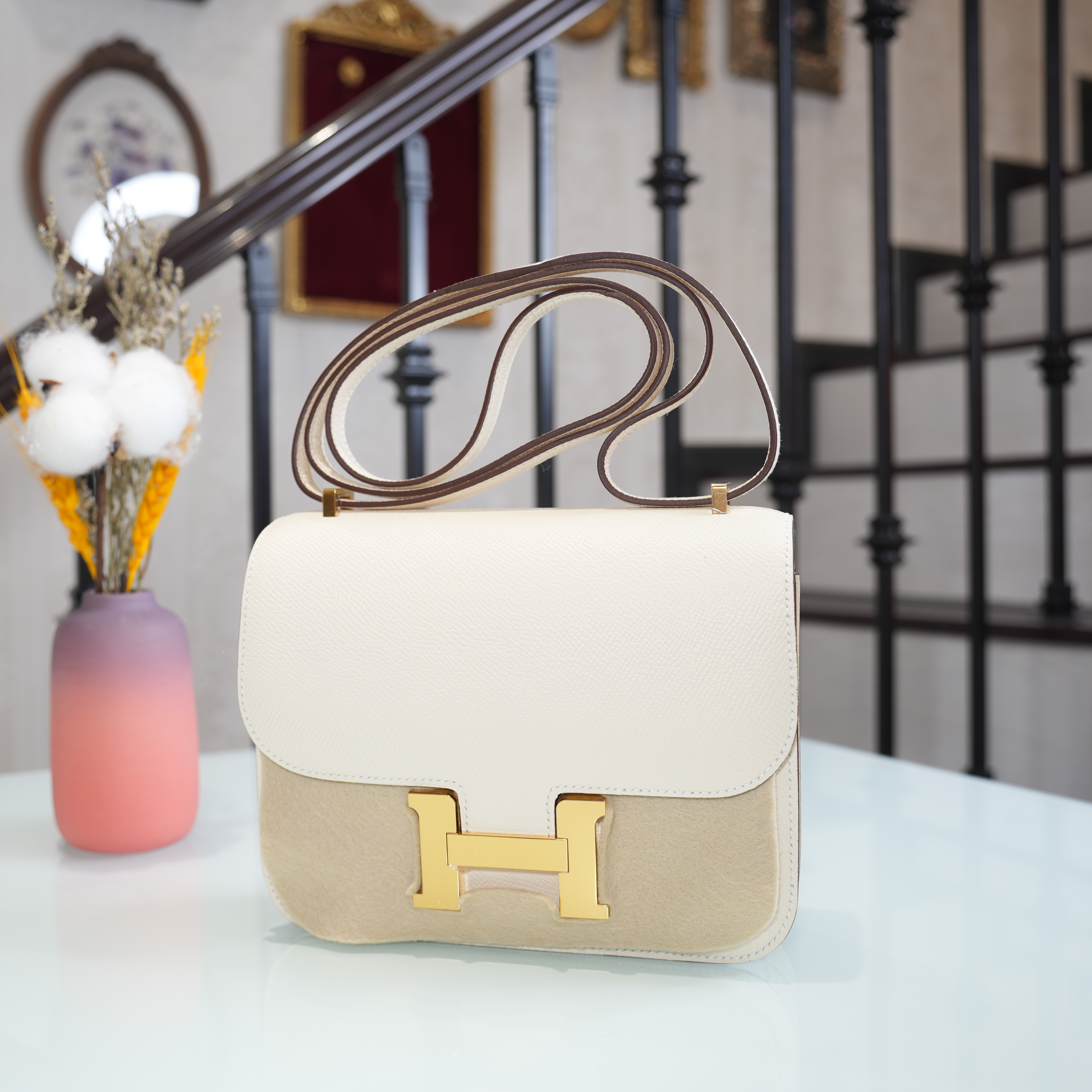 CONSTANCE 19 CCI2- Cream white Gold buckle EPSOM leather