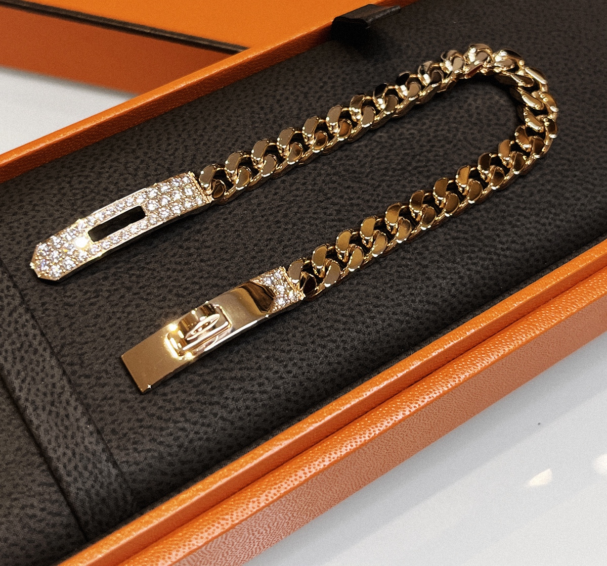 Kelly Rose Gold Diamond bracelet -SH code